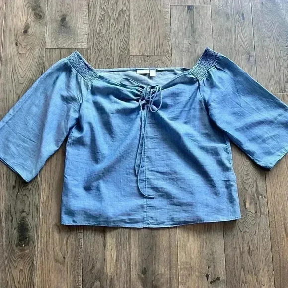 Hinge Chambray Off Shoulder Top Blouse Size XS Boxy Lightweight Blue Flare - Picture 2 of 7